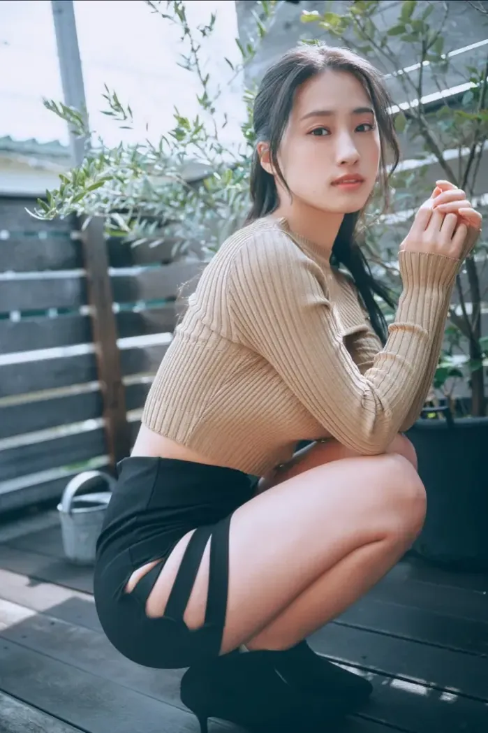 스미다 아야노(澄田綾乃) 사진집 「뜨겁게 해줘」 Set.04