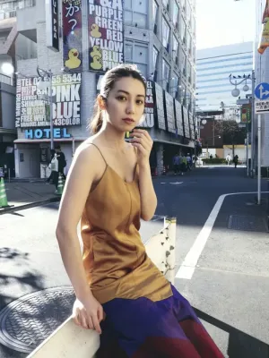 사토 아이리, 사진집 「신주쿠 론리네스」 Set.03