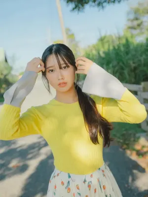 사라 후지에, 영 매거진 2025년 50호