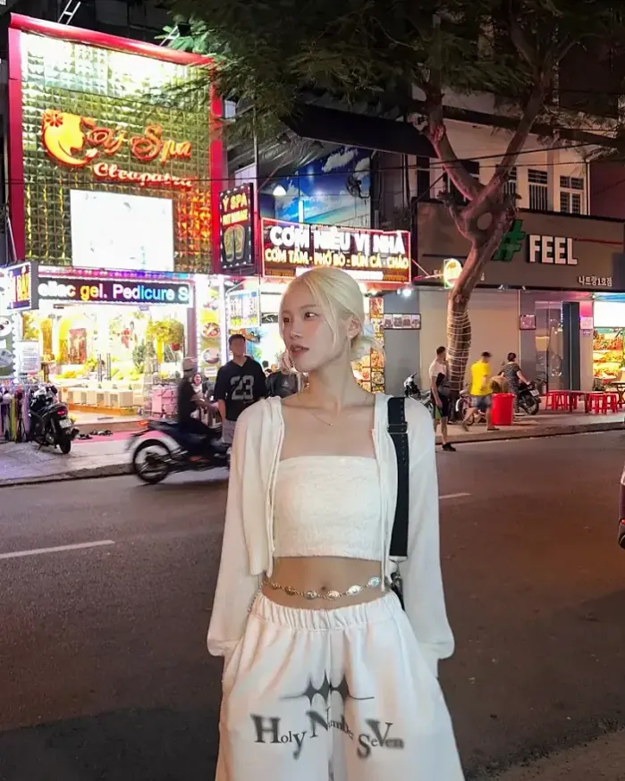 나쨩은 밤이 찐또라며 @m1n5e0_0 인스타