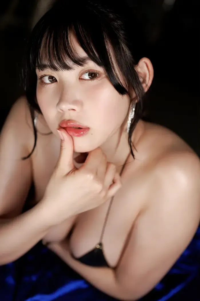 세이나 시노미, 사진집 「세이나 모드 유성을 보았다」Set.02