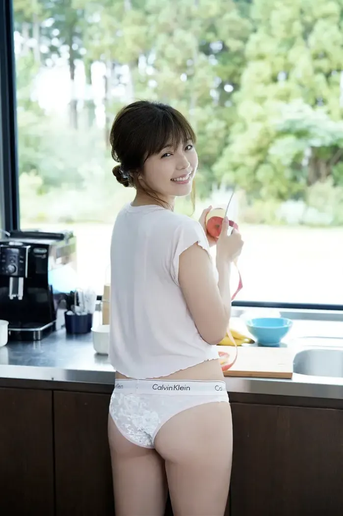 카와무라 나츠키, 주간 포스트 디지털 사진집 「레이와의 레이스 퀸」Set.02