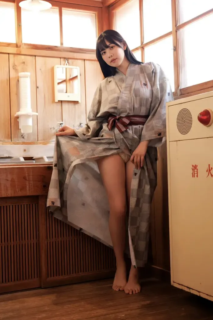 세이나 시노미, 사진집 「세이나 모드 유성을 보았다」 Set.01