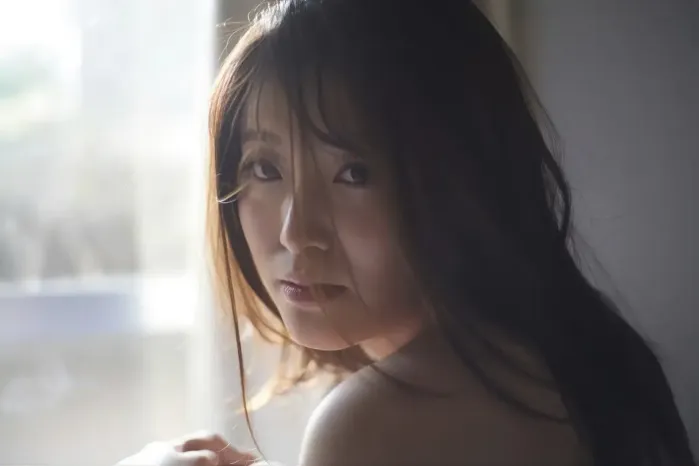 이나미 에리카, 누드 사진집 ‘격정의 눈빛’ Set.03