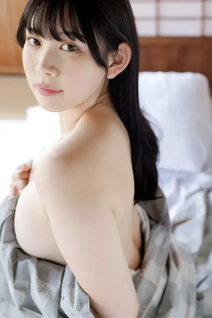 세이나 시노미, 사진집 「세이나 모드 유성을 보았다」 Set.01