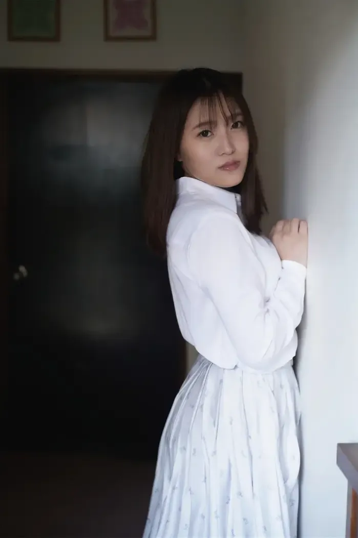 이나미 에리카, 누드 사진집 ‘격정의 눈빛’ Set.03