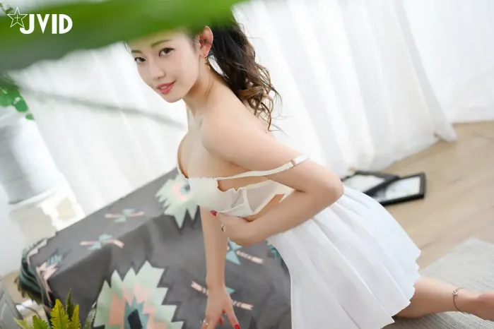 JVID 샤 트와일라잇 - 격렬한 운동 전, 샤무광 세트.02로 워밍업하기