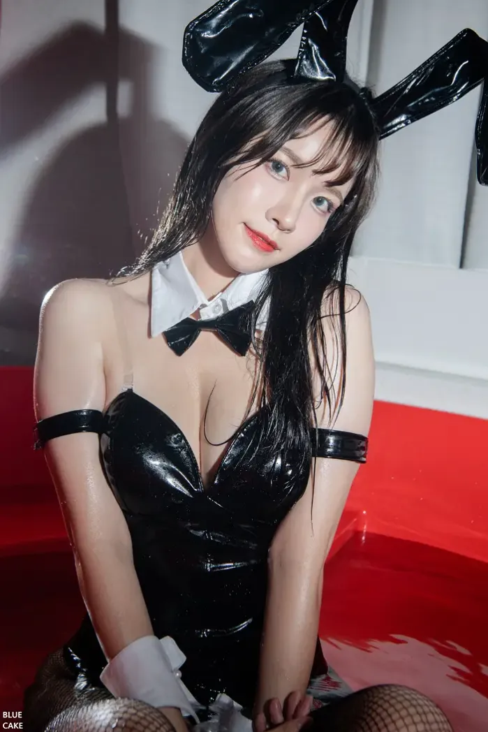 이아린 블루케이크 ‘화이트 블랙 버니’ 세트.03