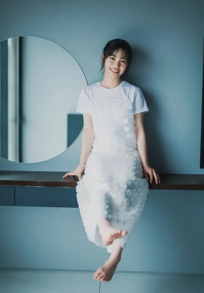 아미 토우마 주간 소년 매거진 2025년 33호