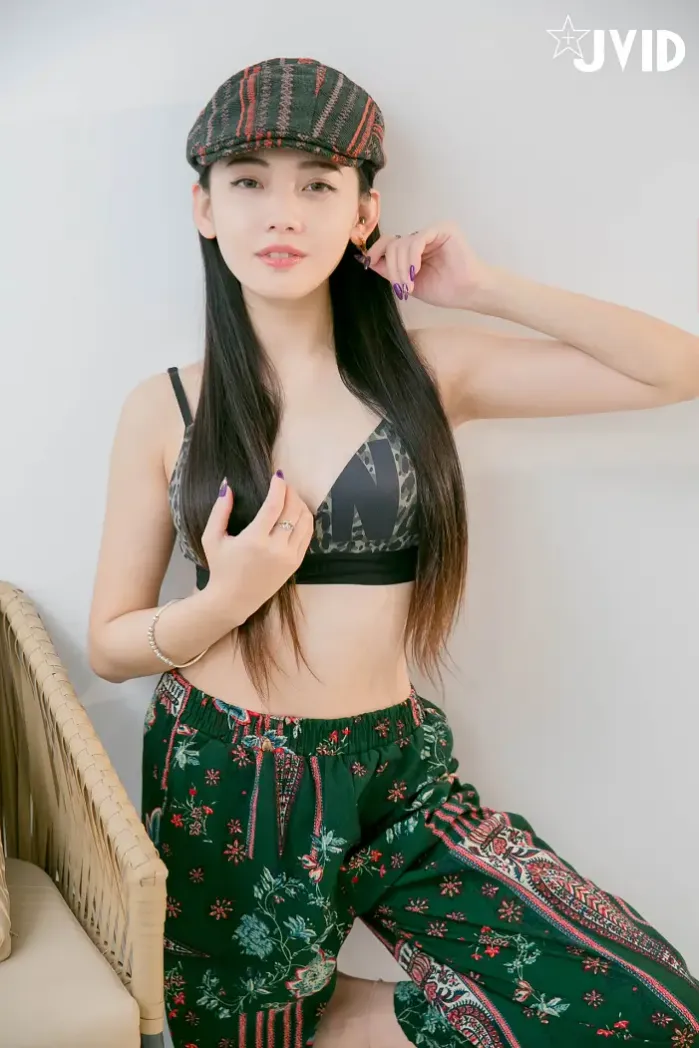 JVID 나츠 트와일라잇 - 호감 가는 미소녀 세트.01