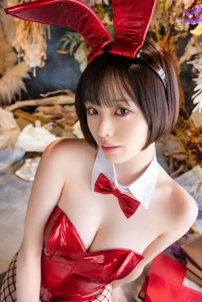 츠쿠모 요루 피부 하얗고 연기 잘해서 색기가 타고난 AV 배우