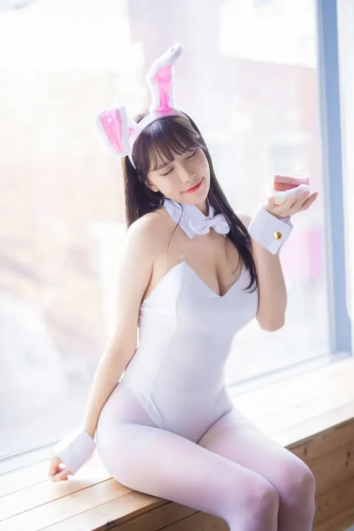 이아린, 블루케이크 ‘화이트블랙토끼’ 세트.03