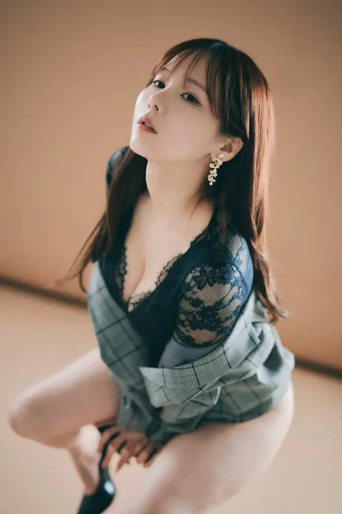 켄켄,디지털 사진집 「BLACK LADY」 (1)