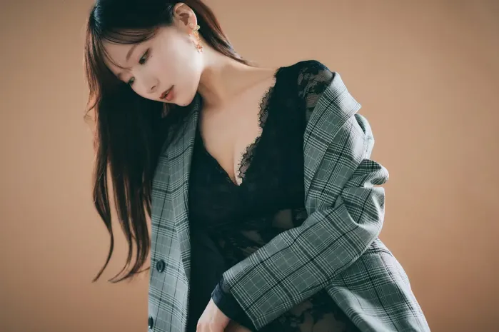 켄켄,디지털 사진집 「BLACK LADY」 (1)