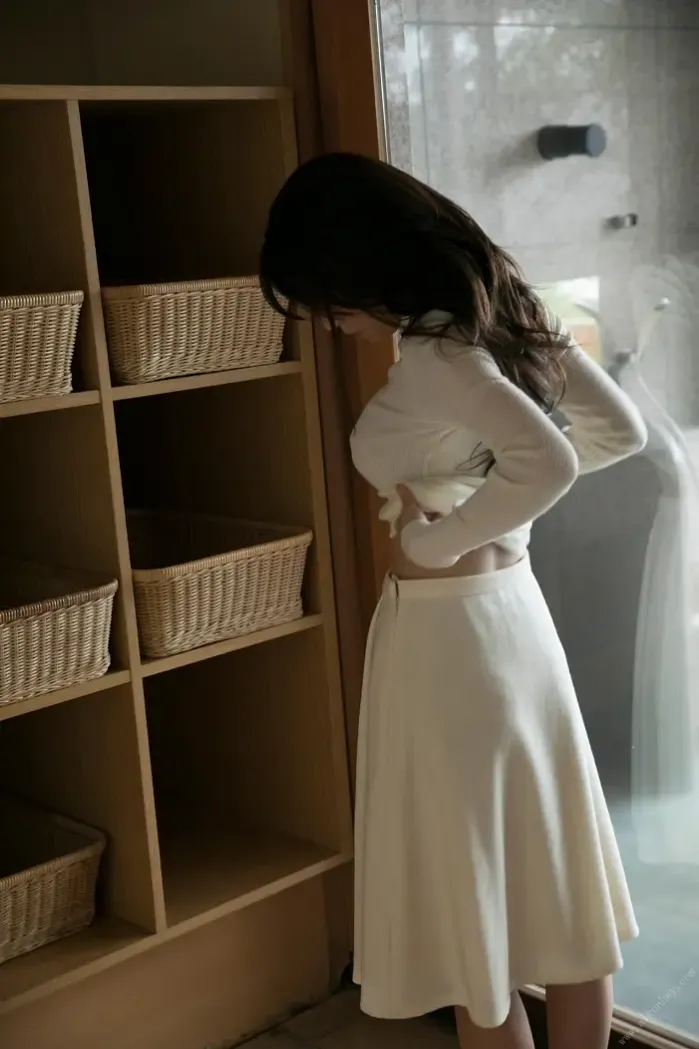 나카무라 미카미, 사진집 [등 뒤로] Set.02