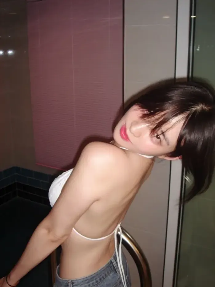 75E컵 모델 김우현 비키니 몸매