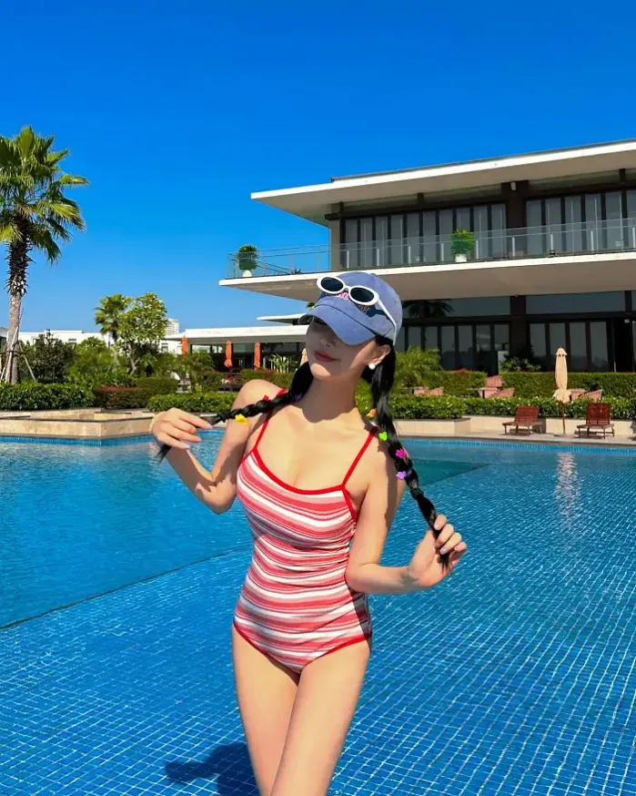 귀여운 모노키니