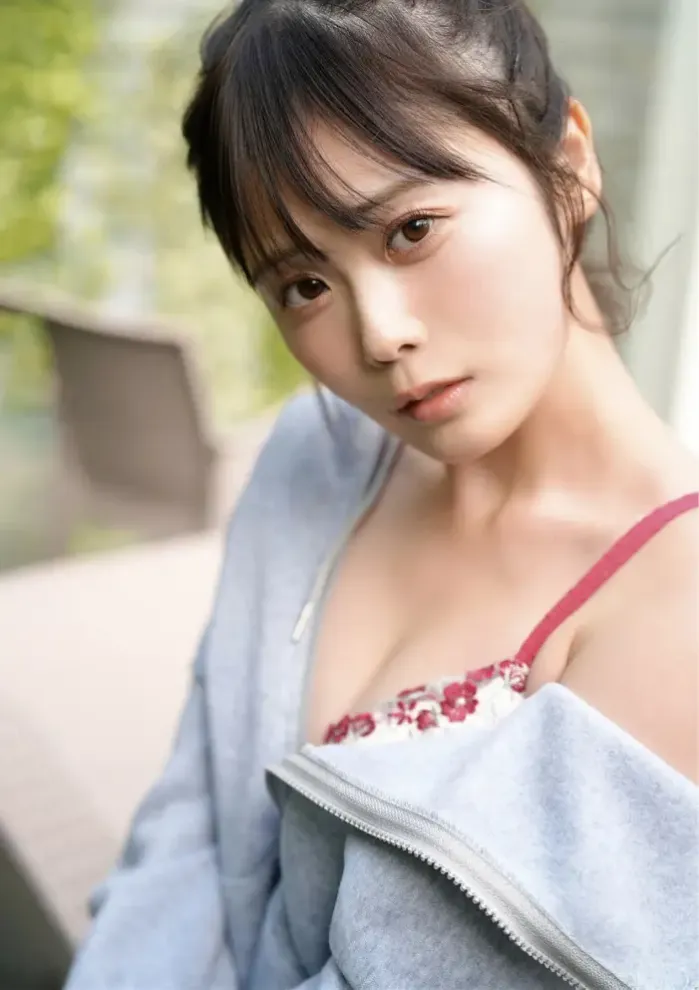 아카리 시라세 1st 사진집 [ 착각 ] Set.02