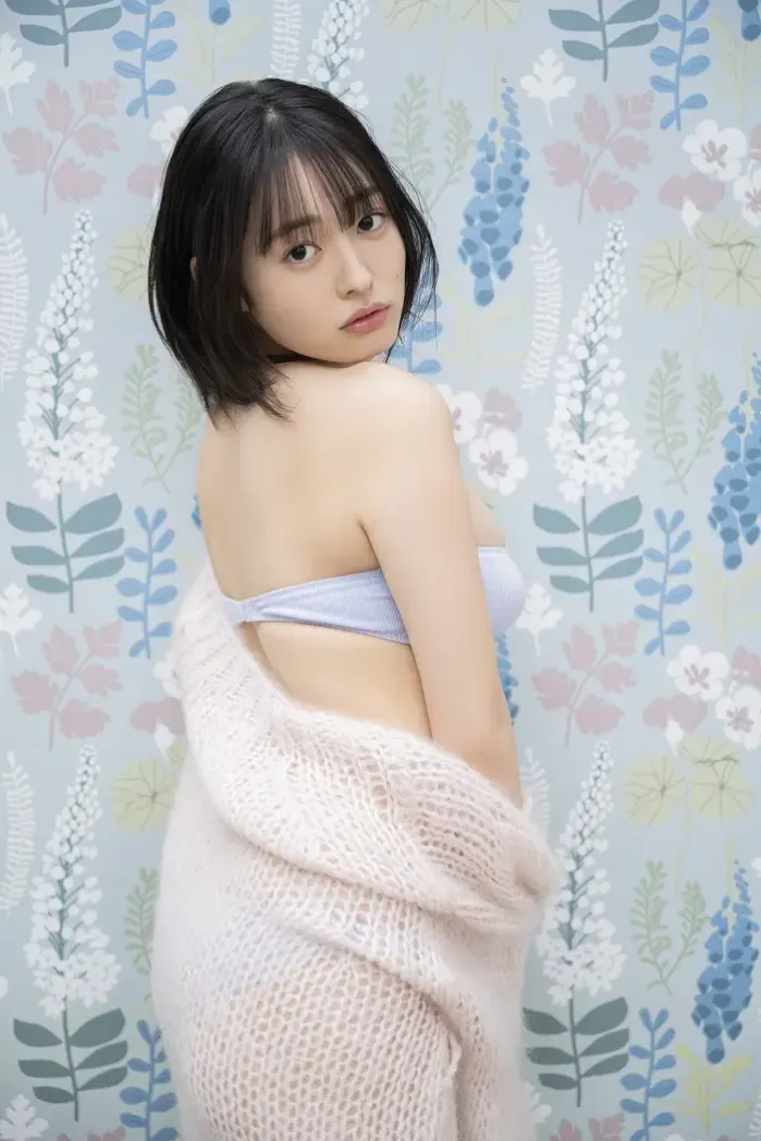 미토 시라하마 , 만화 액션 디지털 사진집 ‘Pure White’ Set.01