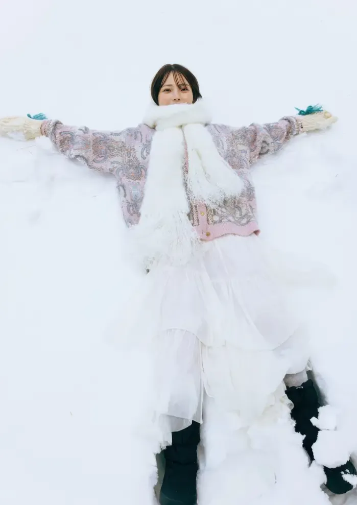 신야 히메카, 첫 번째 사진집 「히메 카와이」 세트 05