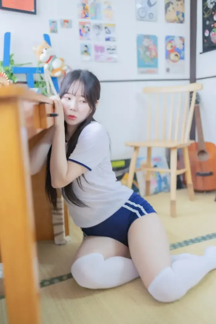 Myua 뮤아, Photobook ‘School Uniform’ Set.02