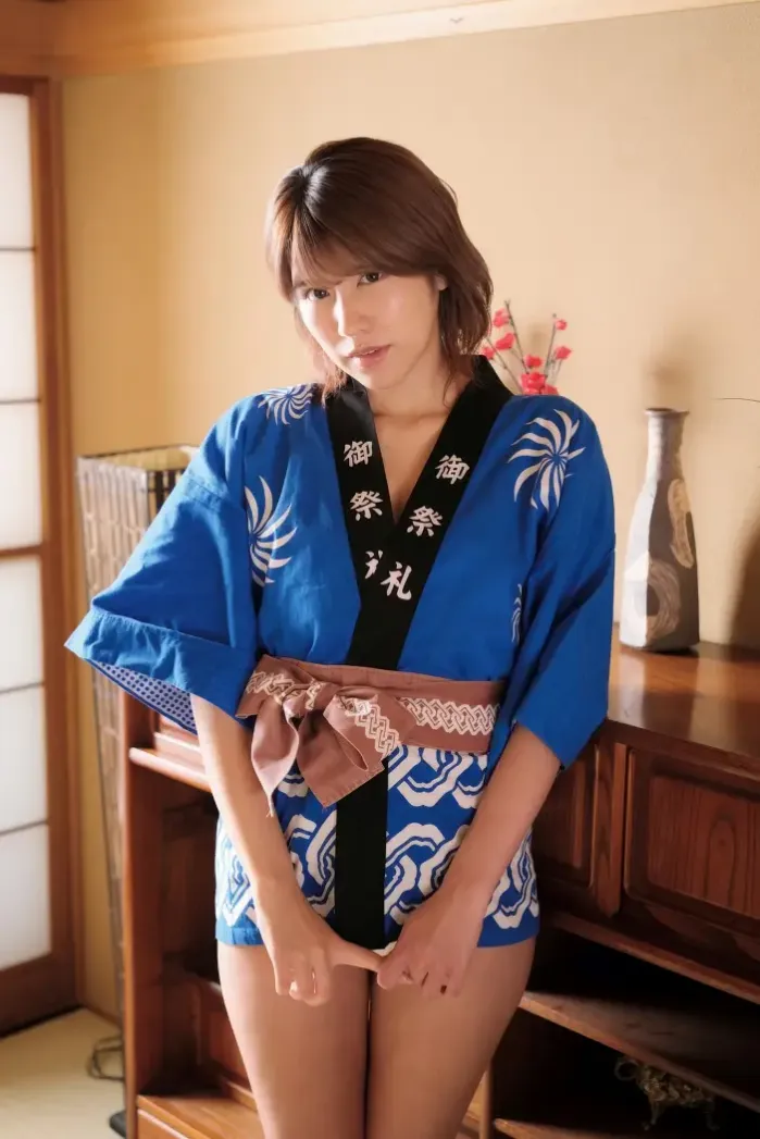 Yui Kichise 요시세 유이, 아이돌원 I-One 샘플판 성직자