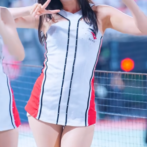 짧아서 아슬아슬한 아웃송 Up! 김진아 치어리더 Kim Jina